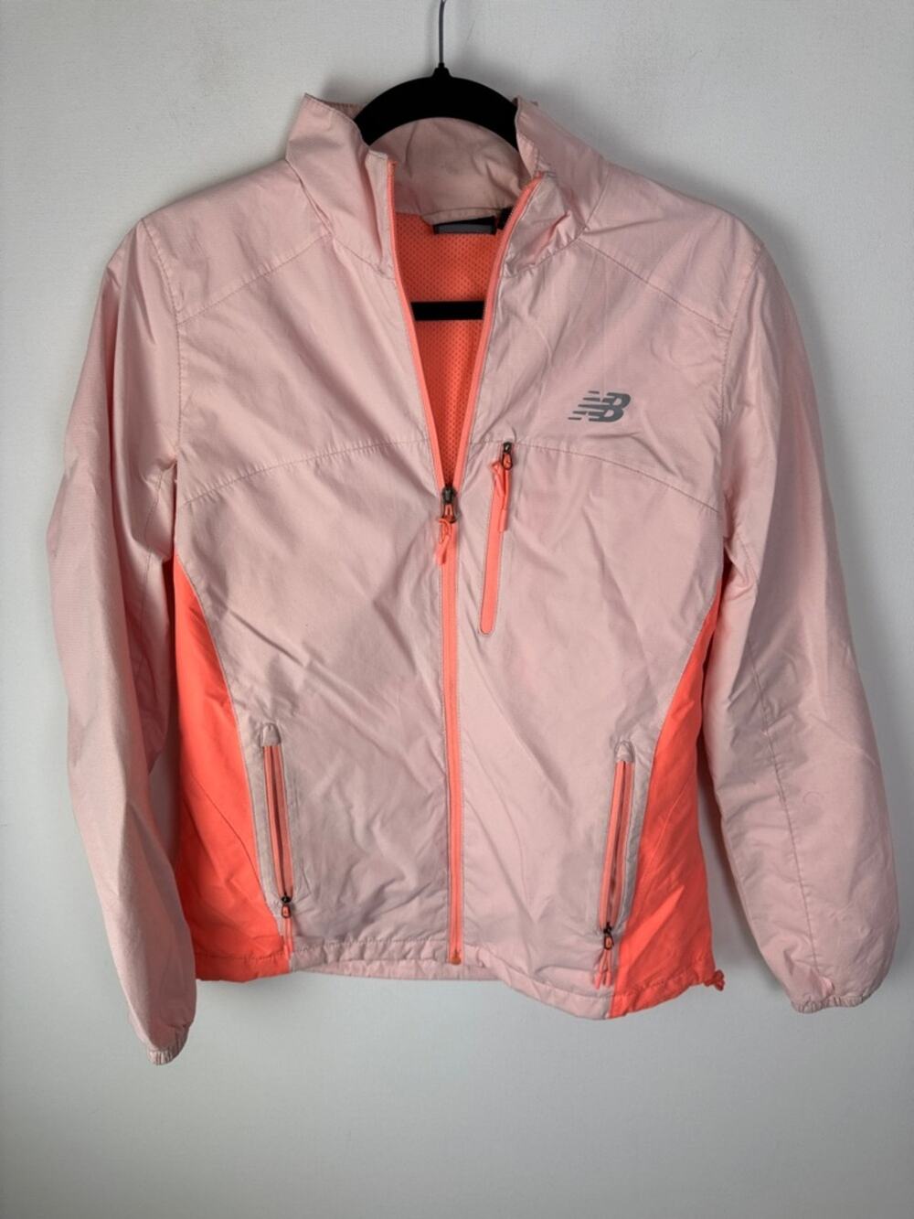 New Balance Windbreaker - Women's Medium